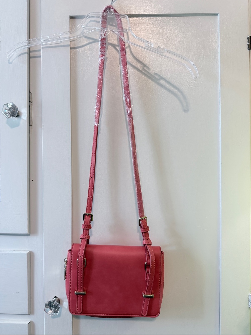 Antik Kraft Rose Pink Leather Crossbody Bag
